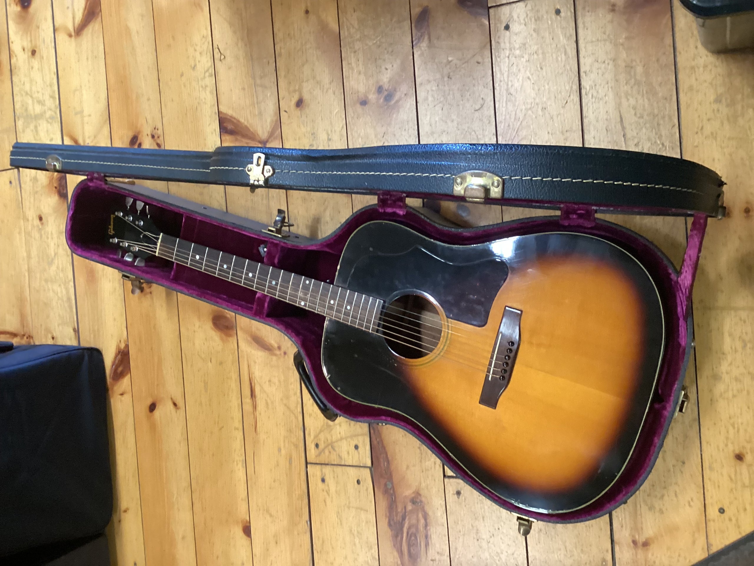Vintage 1976 Gibson J45/50 With Original Case | Marie's Place